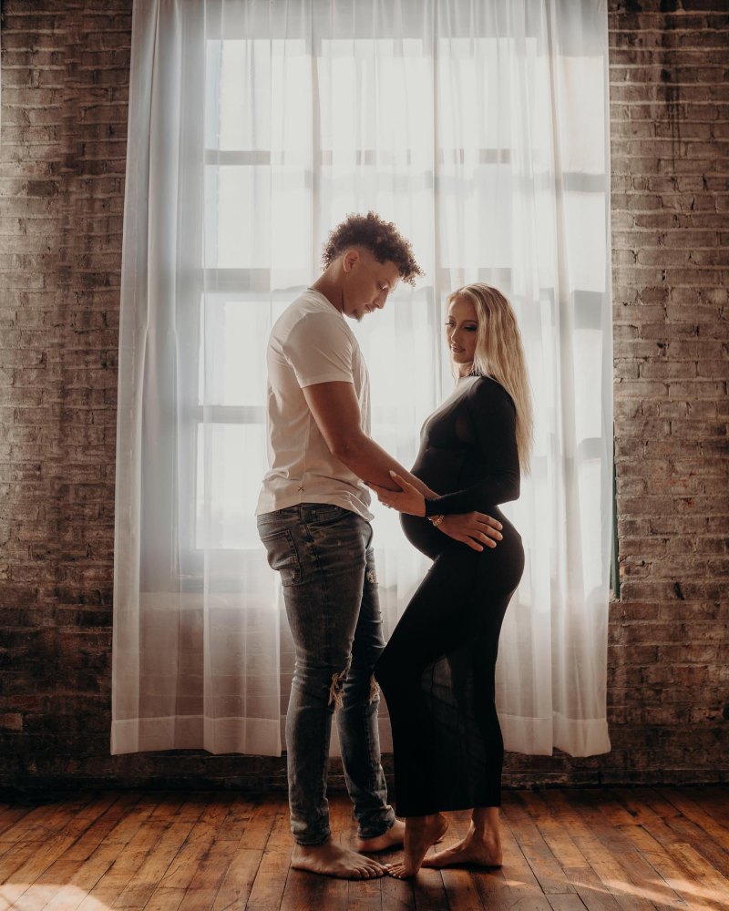 Patrick Mahomes' Wife Brittany Matthews Reveals She's 'Embraced' Her Body 'More This Pregnancy' Ahead of Baby No. 1  2
