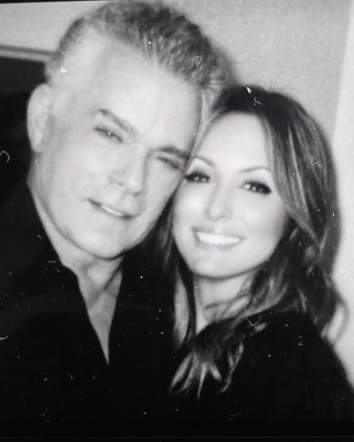 Ray Liotta Fiancee Jacy Nittolo Most Days Are Unbearable Celebrates 1st Thanksgiving After Death 2
