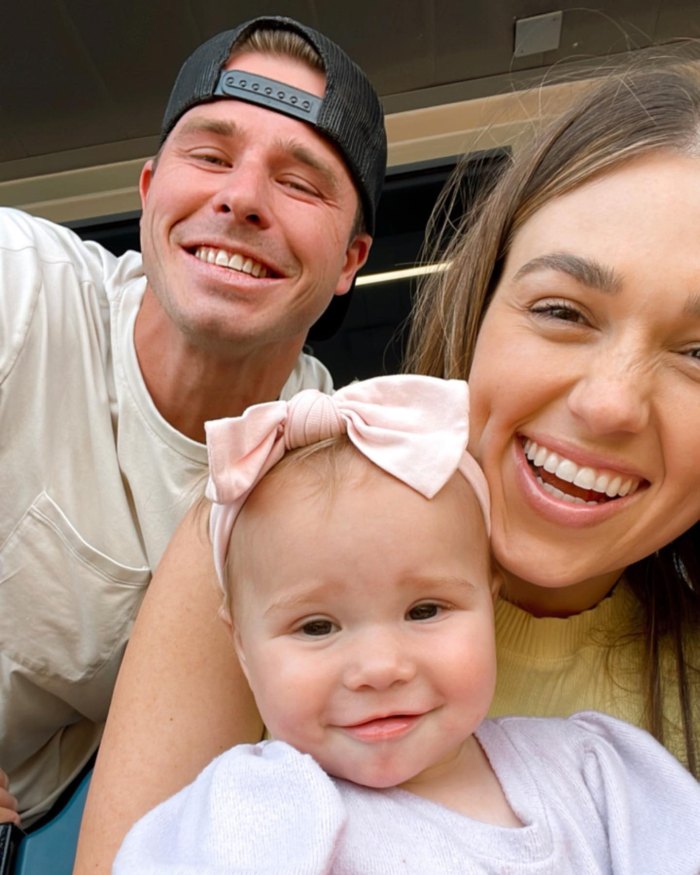 Sadie Robertson Is Pregnant Expecting Baby With Christian Huff 3