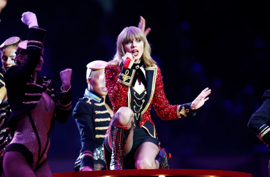 Taylor Swift's Best Christmas Songs: 'Tis the Damn Season,' More