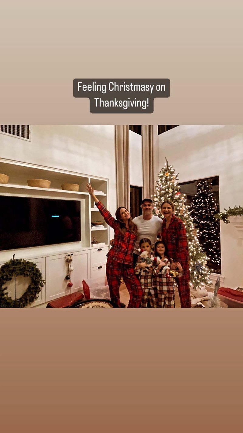 Stars Show Off Holiday Decor