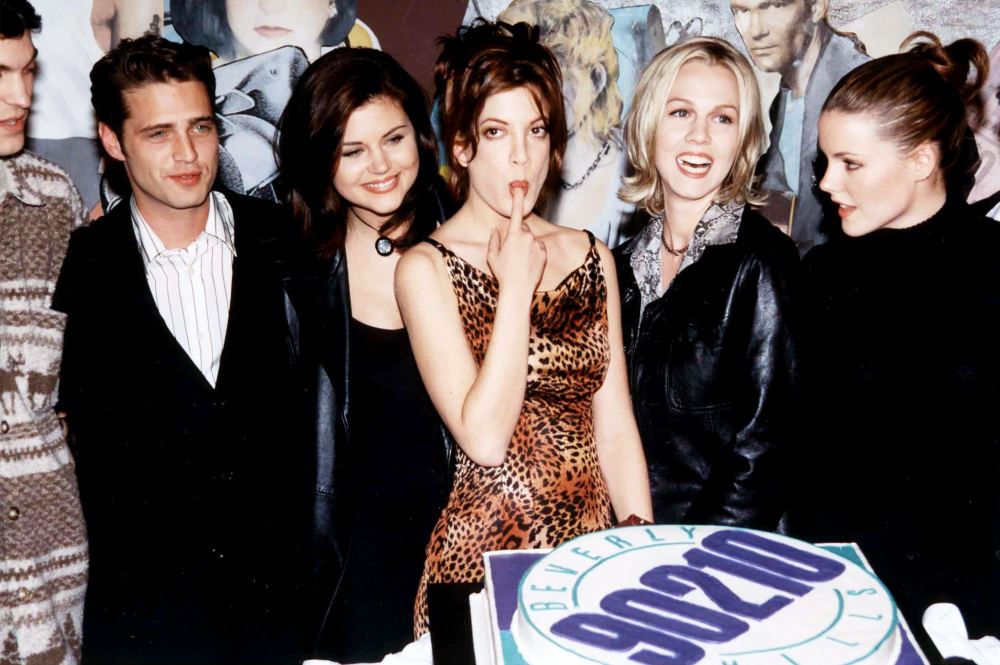 Tiffani-Thiessen-on-Falling-Out-With-Jennie-Garth-I-Was-the-One-Who-Was-Hurt-Brian-Austin-Green-Jason-Priestly-Tiffani-Thiessen-Tori-Spelling-Jennie-Garth-Shannen-Doherty