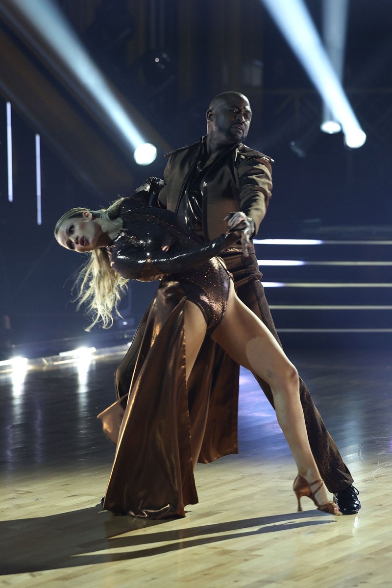 Wayne Brady and Witney Carson Dancing With the Stars Semifinals