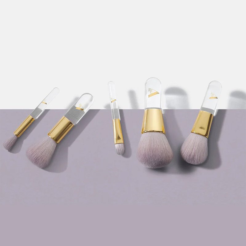 best-beauty-fashion-gifts-veil-cosmetics-brushes