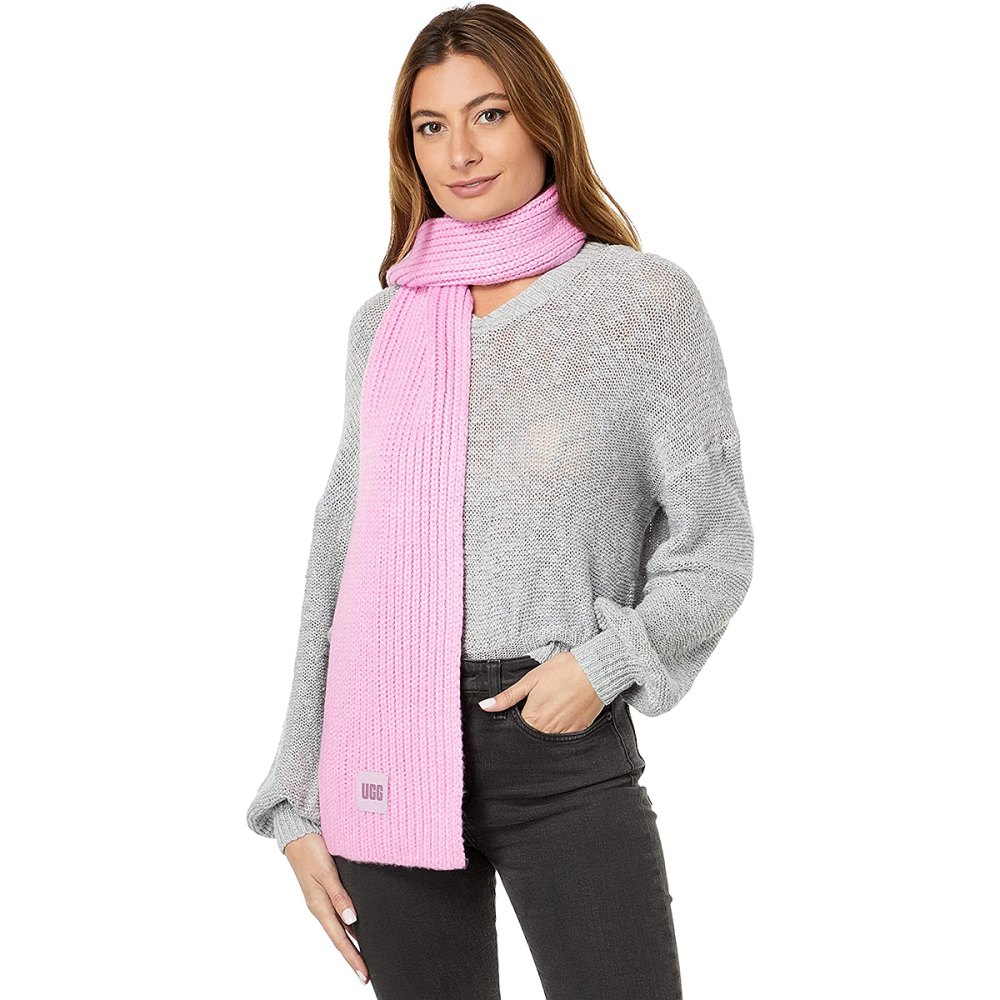 cyber-monday-ugg-deals-scarf