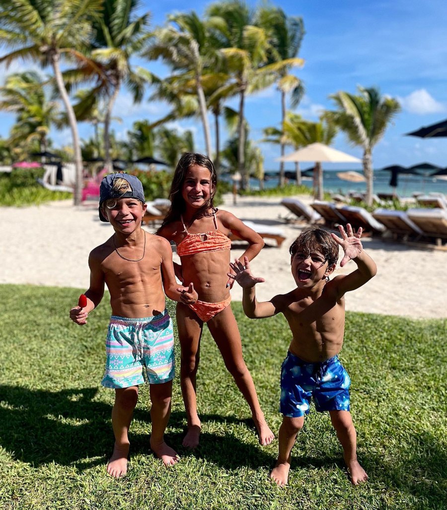 Jessie James Decker Slams 'Unkind' Criticism About Her Kids’ Abs: 'Don't Call' Them 'Strange'