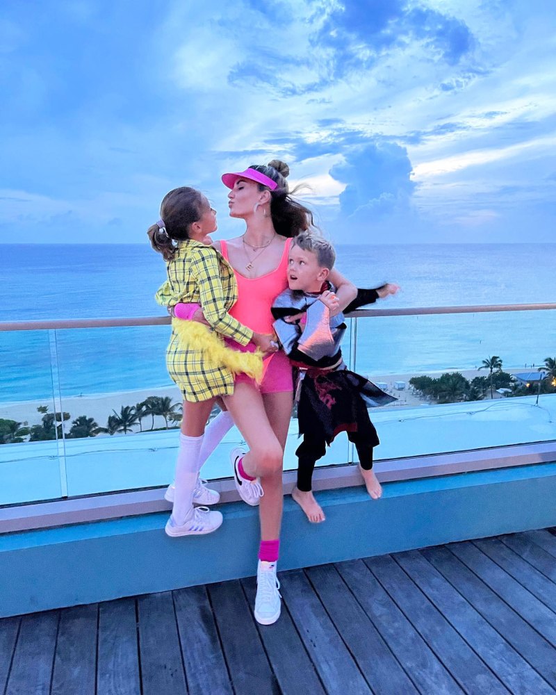 Armie Hammer and Elizabeth Chambers’ Cutest Moments With Their 2 Kids: Pics