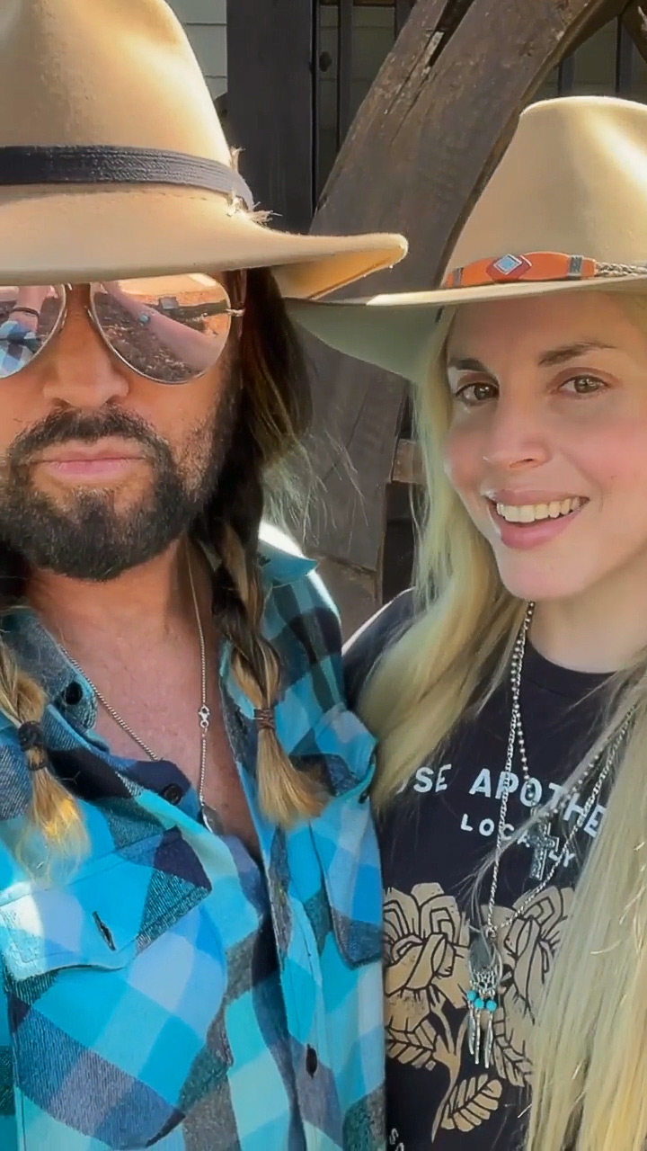 Billy Ray Cyrus and Singer Firerose’s Relationship Timeline 575