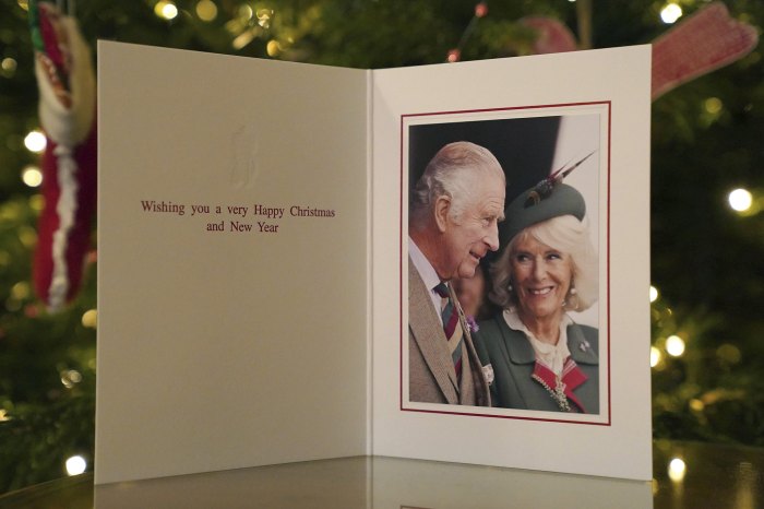 چار، و کامیلا اولین کارت کریسمس را به ،وان همسر پادشاه و ملکه ارسال می کنند