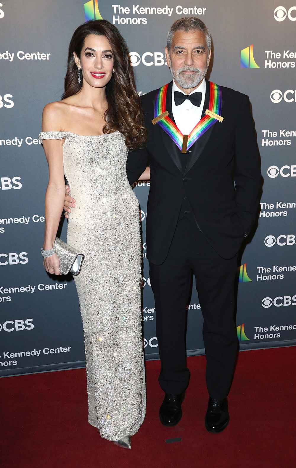 Clooney Mouth 'Wow' as He Sees Julia Roberts Wearing Dress With His Face on It at Kennedy Honors Amal Clooney