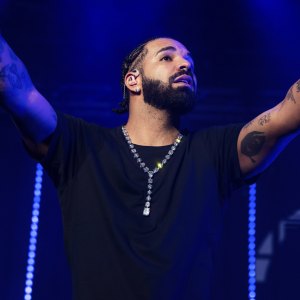 Drake Makes Necklace With 42 Engagement Rings He 'Thought About' Using But Never Did