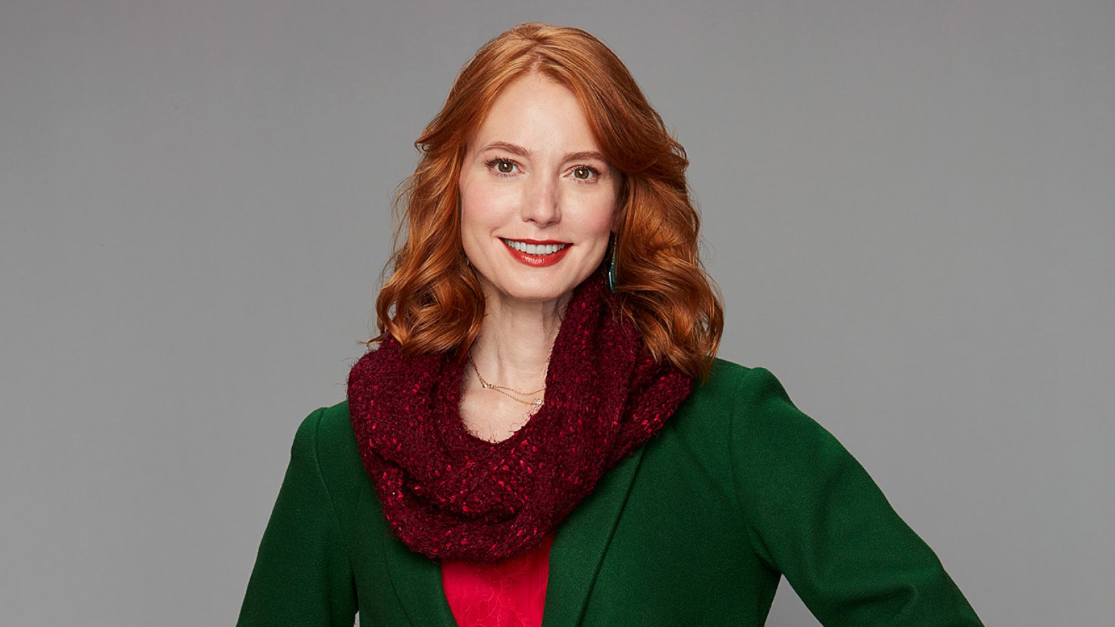 Hallmark Actress Alicia Witt Shows Off Hair Growth Amid Cancer Battle 1 Year After Parents Froze to Death 680 FEATURE