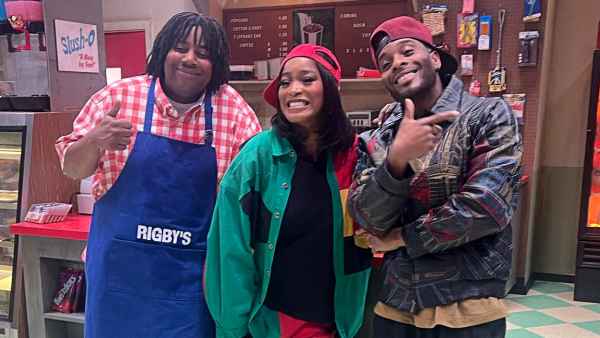 Kenan Thompson and Kel Mitchell Reunite on 'Saturday Night Live' As Pregnant Keke Palmer Pitches Reboot