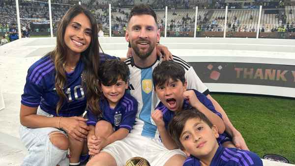 Lionel Messi Celebrates World Cup 2022 Win With Wife Antonela Roccuzzo and kids