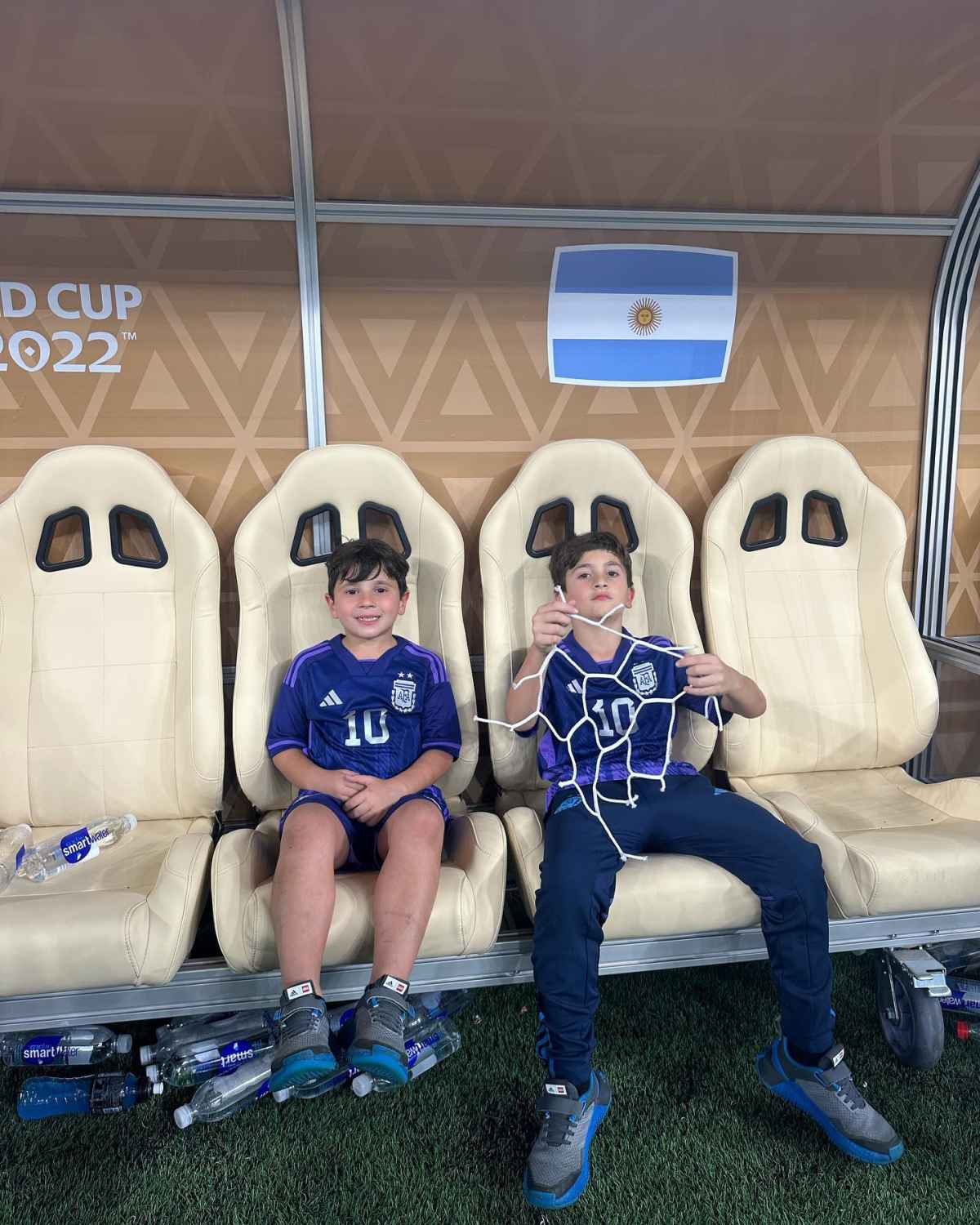 Lionel Messi Celebrates World Cup Win With Wife Sons Photos Us Weekly lionel-messi-celebrates-world-cup-win-with-wife-sons-photos-us-weekly