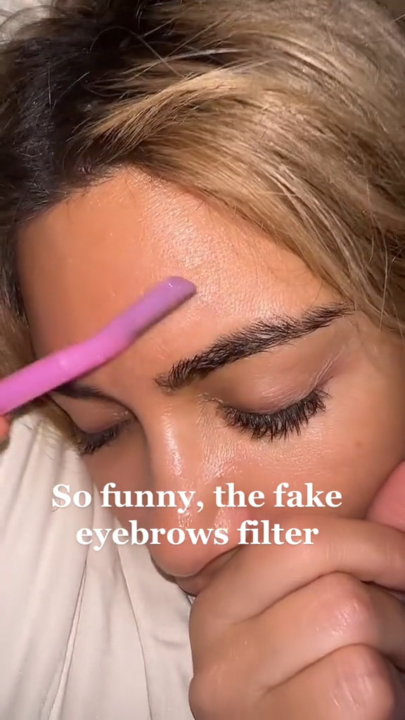 North West's mom teases Kim Kardashian about plucking her eyebrows - 'not funny' - 094