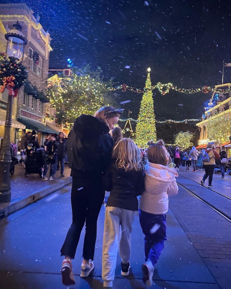 Olivia Wilde Brings Kids to Disneyland Amid Custody Drama
