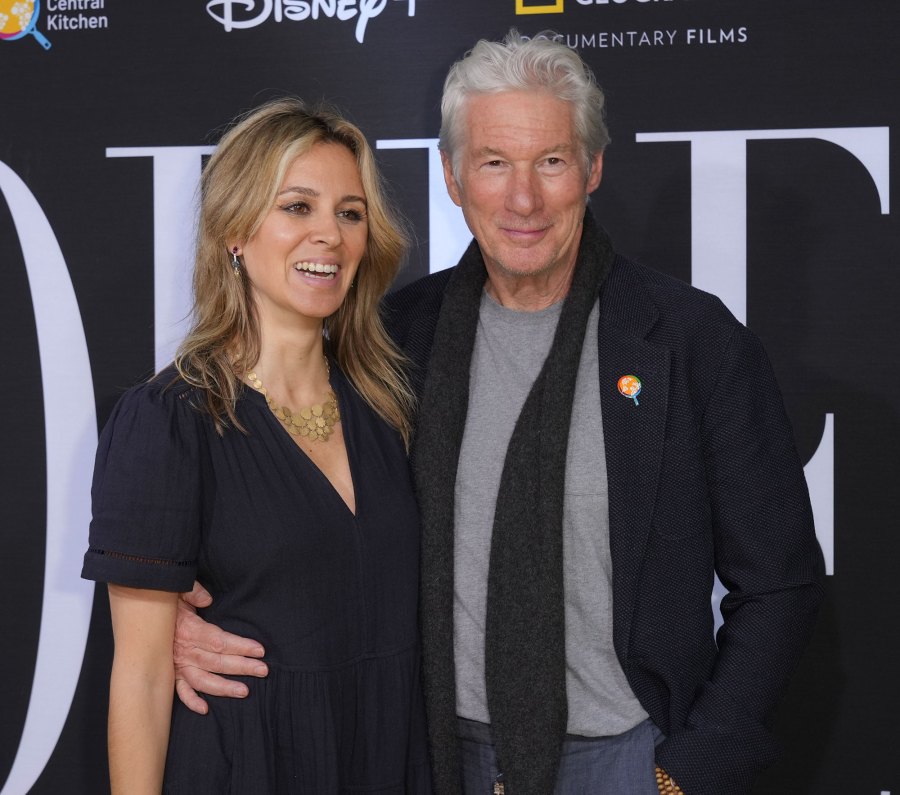 Richard Gere’s Dating History: Cindy Crawford, Alejandra Silva and More navy blue dress