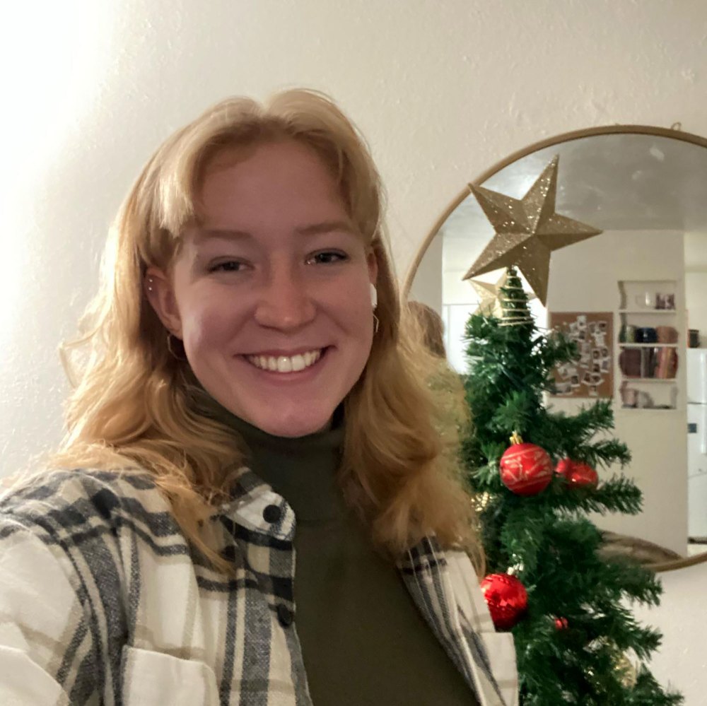 'Sister Wives' Star Gwendlyn Brown Confesses She Doesn't 'Really Like' Kody's Wife Robyn 'As a Person' christmas tree