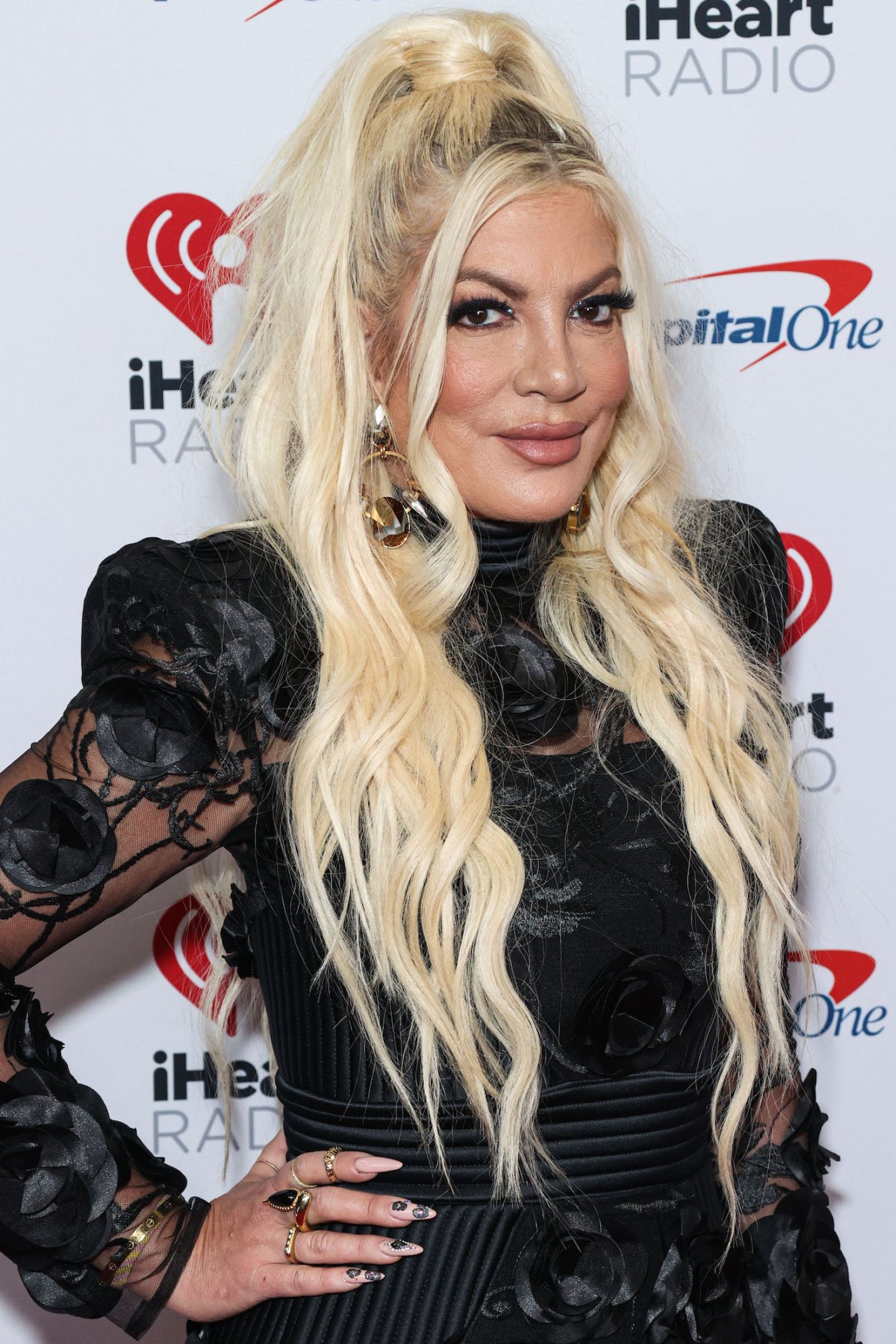 Tori Spelling hospitalisée après avoir eu du mal à respirer
