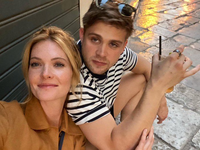 White Lotus Stars Meghann Fahy and Leo Woodall Dating Sparks Romance Rumors With Selfie - 125