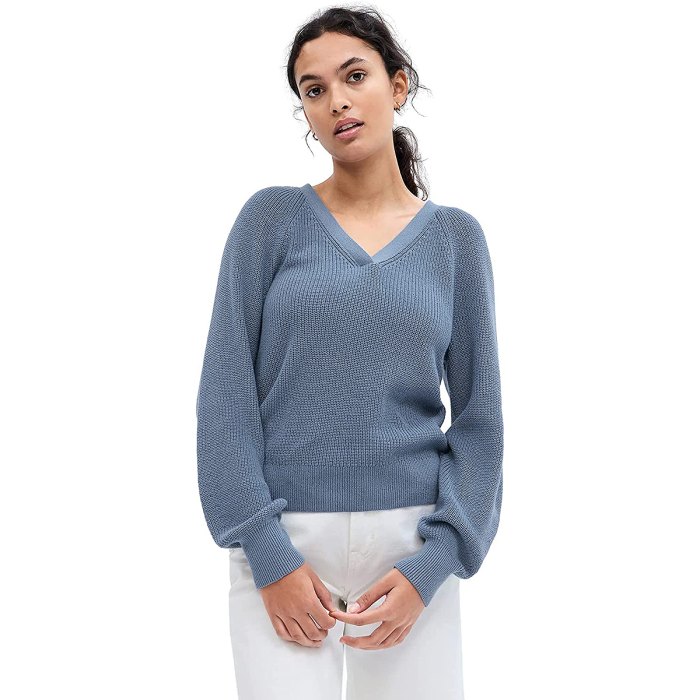 amazon-gap-sweater-blue