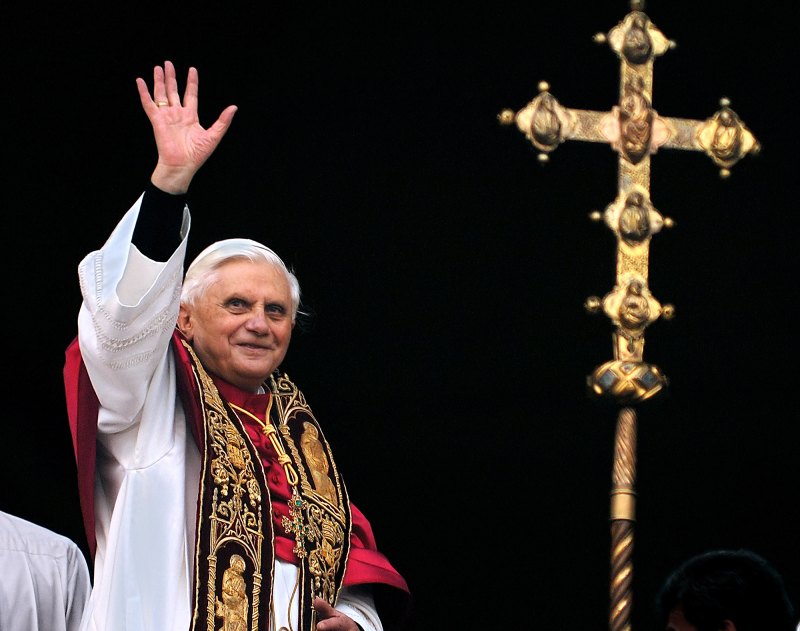 Pope Emeritus Benedict XVI Dead at 95