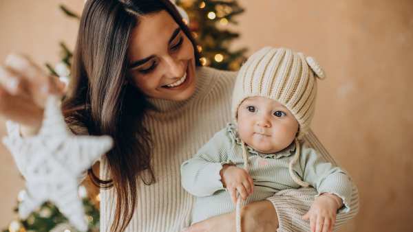 postpartum-holiday-fashion