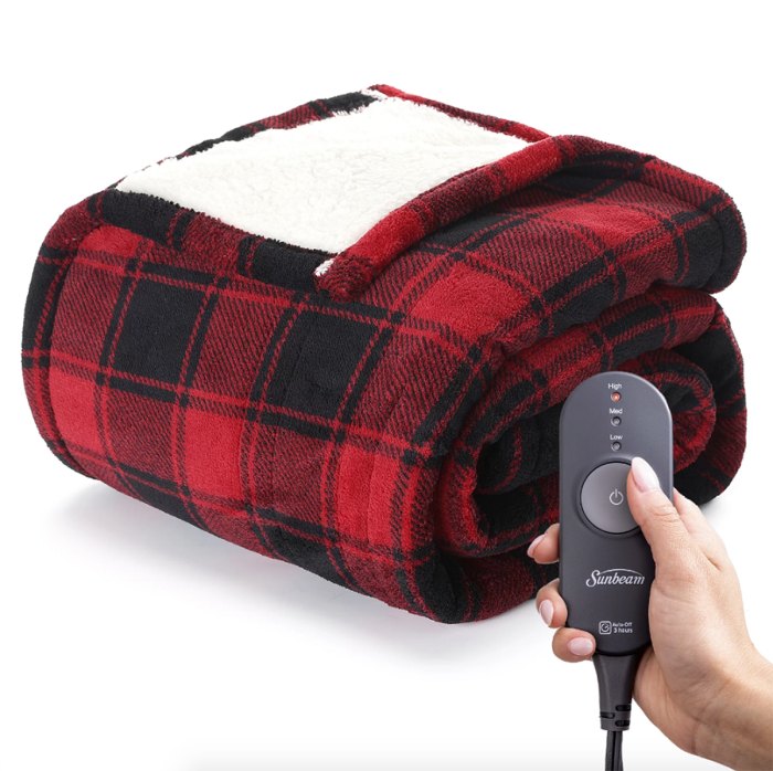 walmart-last-minute-gifts-heated-blanket