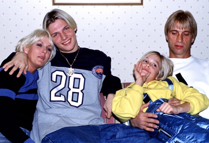 Aaron Carter Family Believe He Died After a Drug Overdose as They Await Coroner’s Report Mother Father Nick Carter