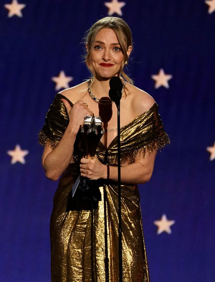 Amanda Seyfried outfit Red Carpet Critics Choice Awards 2023
