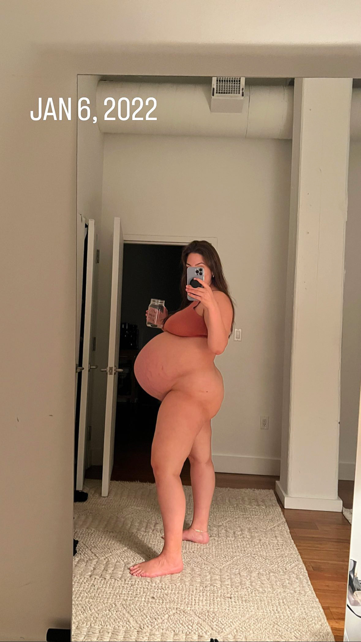 Cookie Pregnant Nude Sex - Ashley Graham Shares Nude Pics From When She Was Pregnant With Twins