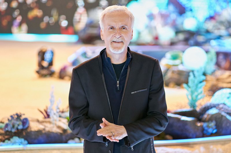 Best Director Motion Picture James Cameron Avatar The Way of Water Golden Globes 2023 Winner List