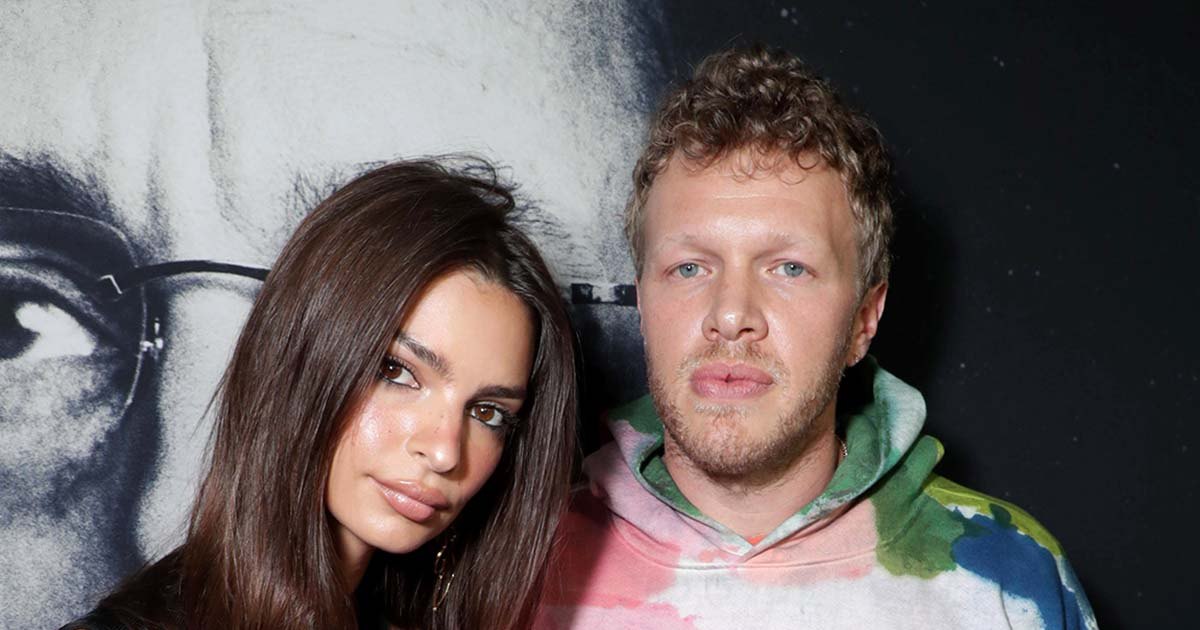 Emily Ratajkowski Is Keeping Her Wedding Ring: ‘I Love a