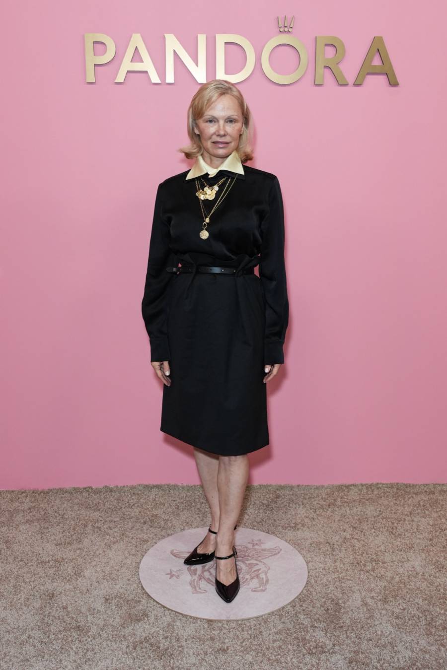 GettyImages-2234432037-pamela-anderson