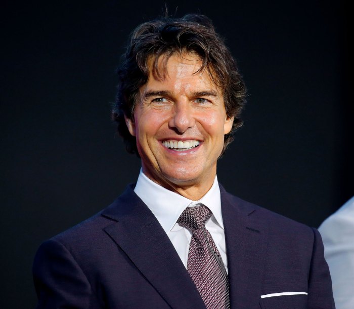 Golden Globes Host Jerrod Carmichael Makes Dig at Tom Cruise With Scientology Joke About Shelly Miscavige navy blue suit