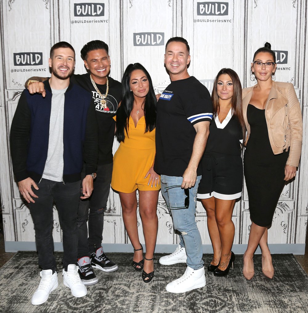 Jersey Shore Cast Reveal Whether Sammi Sweetheart Giancola Follows Them on Social Media 2