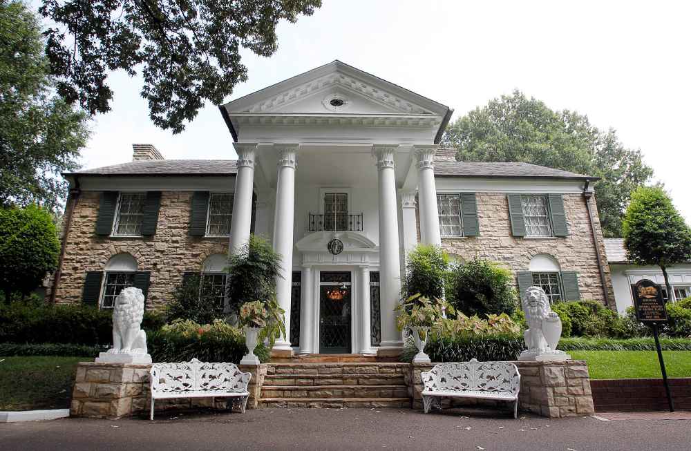 Lisa Marie Presley&rsquo;s 3 Daughters Will Inherit Great-Grandfather Elvis Presley&rsquo;s Graceland Estate Following Her Death - shutterstock_editorial_6553409c - Graceland 30 Years, Memphis, USA