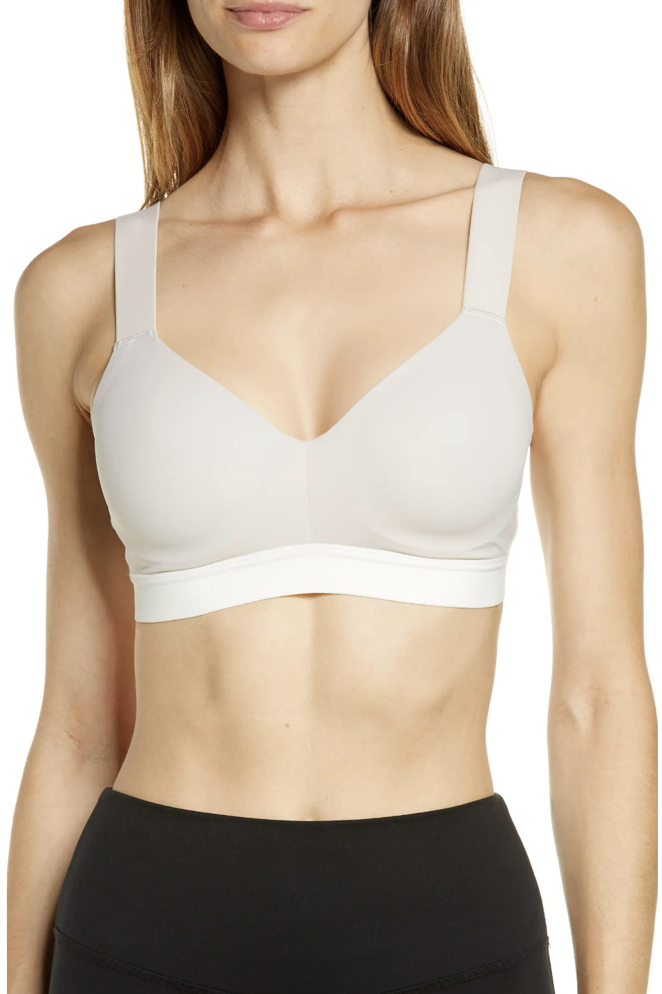 Best Back-Smoothing Bras That Are Seamless Under Clothing
