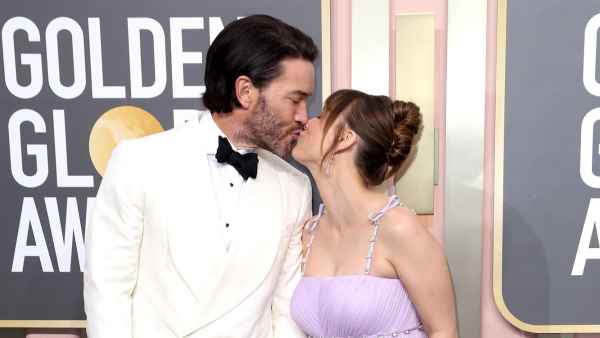 Pregnant Kaley Cuoco and Tom Pelphrey Attend the 2023 Golden Globes 5