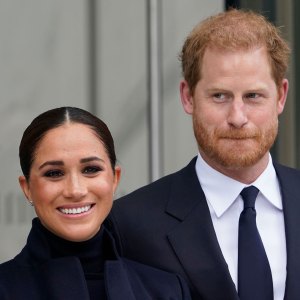 Prince Harry Shares That Meghan Markle Got Complimented for Her ‘Deep’ Curtsy When Meeting Queen for 1st Time turtleneck and navy jacket