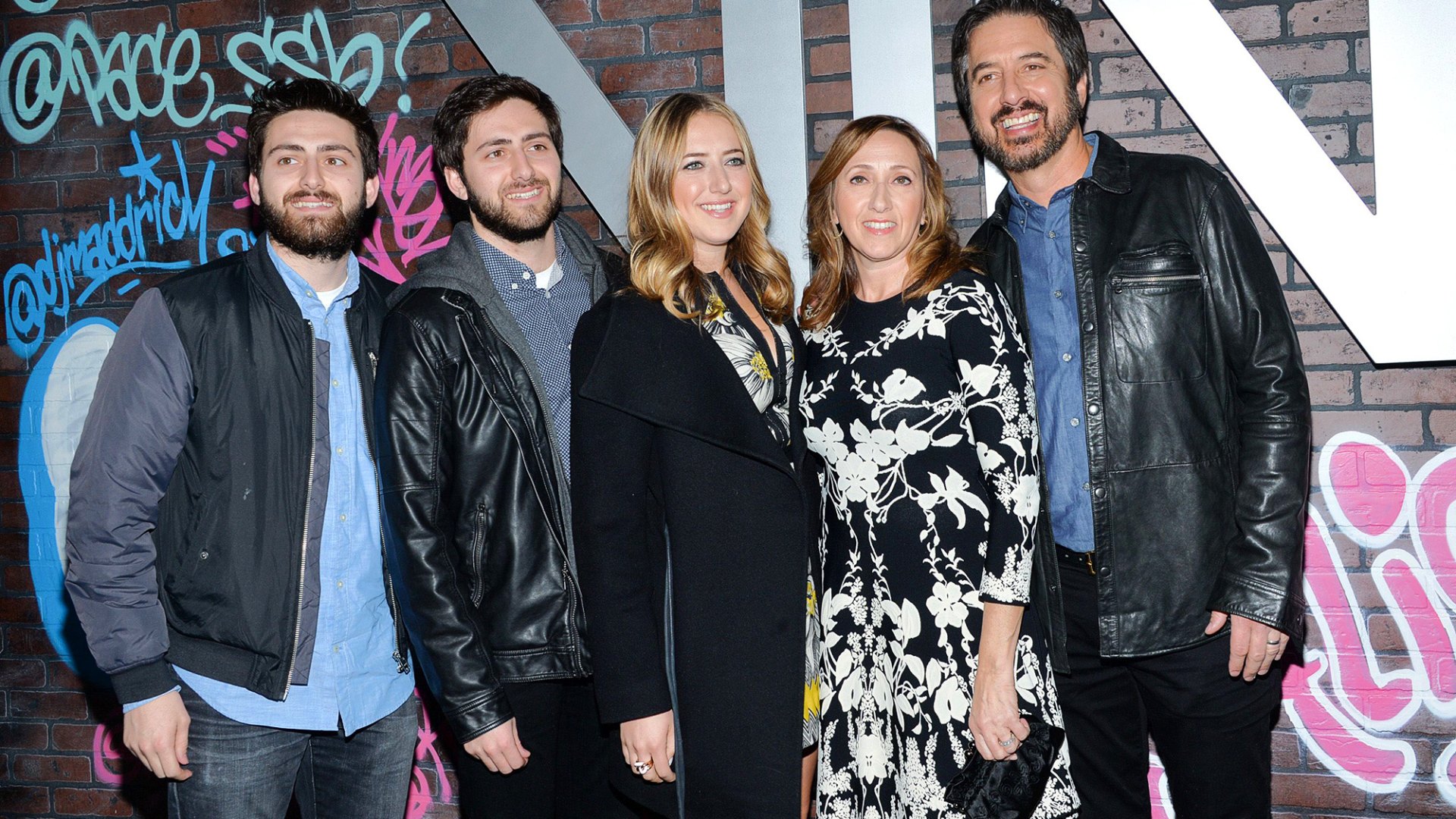 How to Watch the Everybody Loves Raymond 30th Anniversary Reunion | Us ...