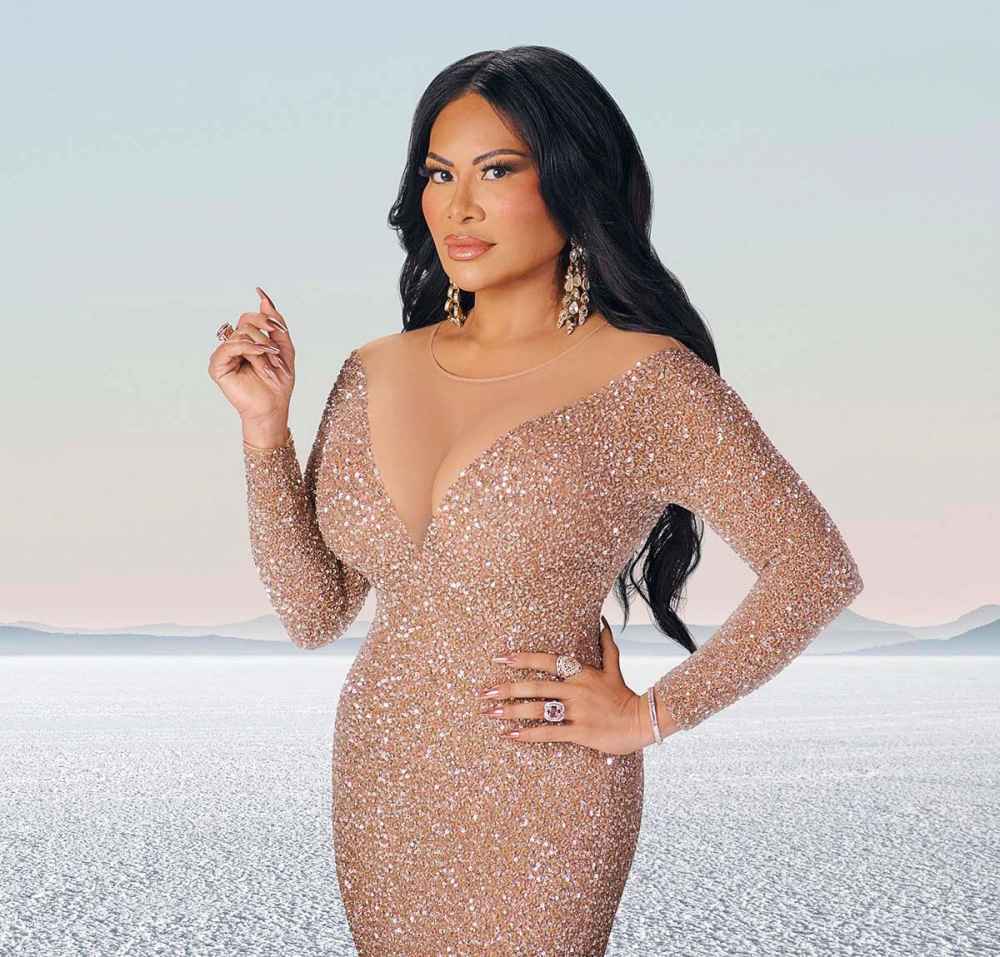 Real Housewives of Salt Lake City&rsquo;s Jen Shah Surrenders to Begin 6.5 Year Prison Sentence -047