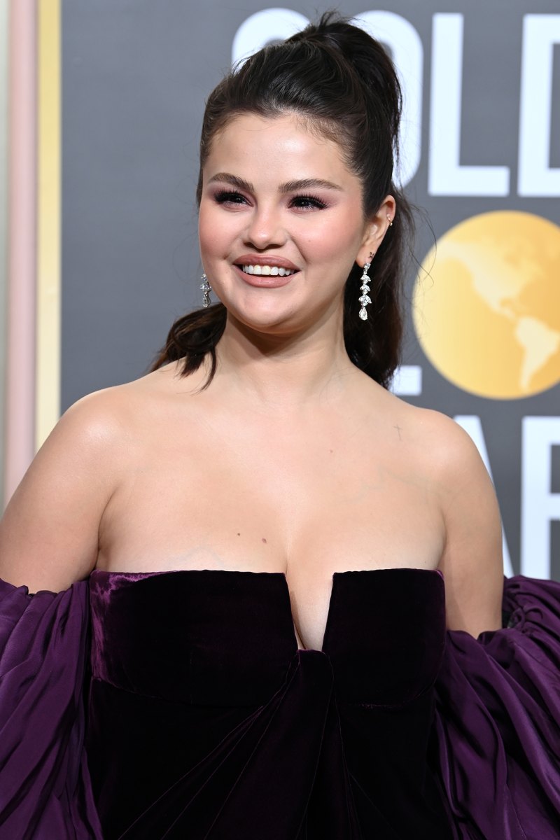 Selena Gomez Is All Smiles at the 2023 Golden Globes, Brings Little Sister Gracie