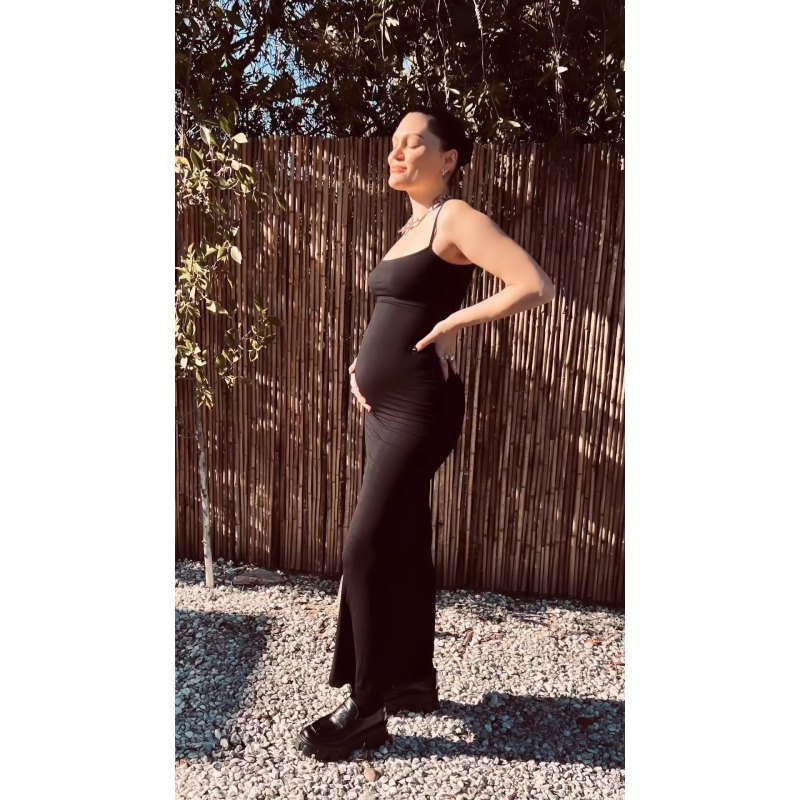 Album Baby Bump singer Jessie J before the birth of her first child: see photos of pregnancy