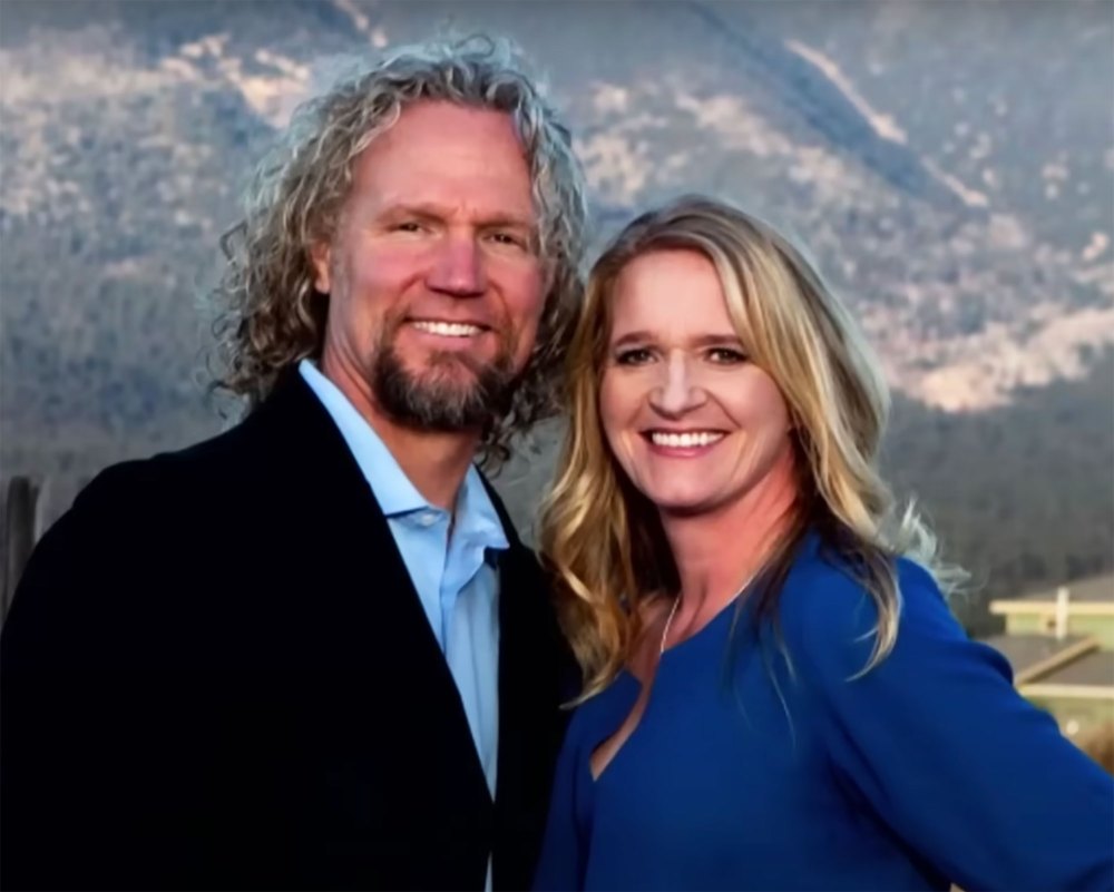 Sister Wives’ Kody Brown Claims He Wants Ex-Wife Christine to ‘Find Her Soulmate’ After Their 2021 Split blue shirt