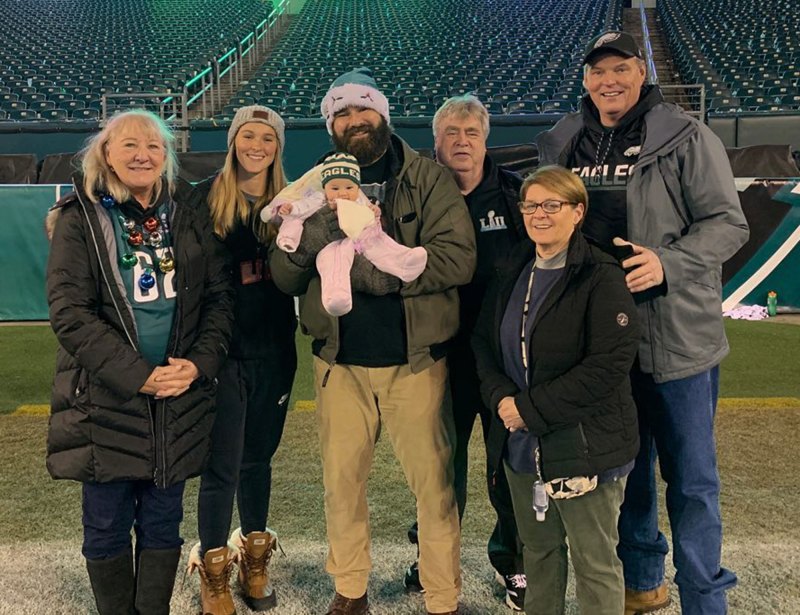Travis Kelce and Jason Kelce's Family Guide: NFL Stars Will Make History as First Brothers to Face Off in Super Bowl eagles game