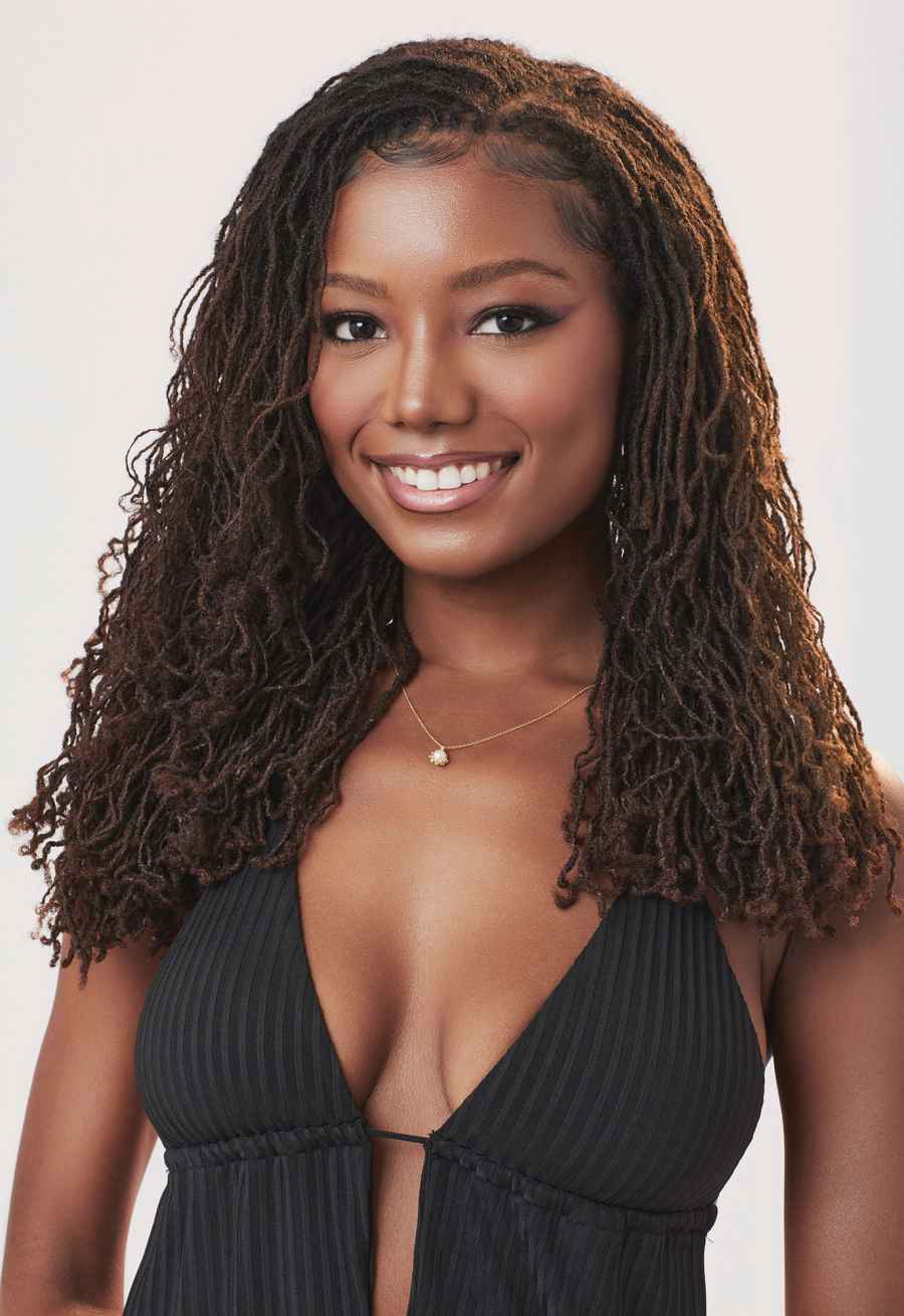 Zach Shallcross Breaks Down ‘The Bachelor’ Premiere: Why Greer Got the 1st Impression Rose, Madison's Spiral and More black halter top