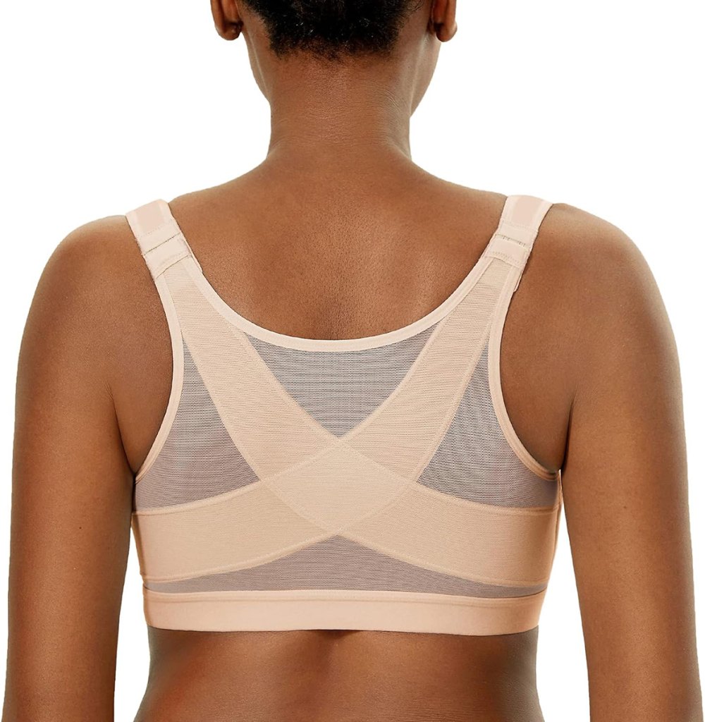 Best Back-Smoothing Bras That Are Seamless Under Clothing