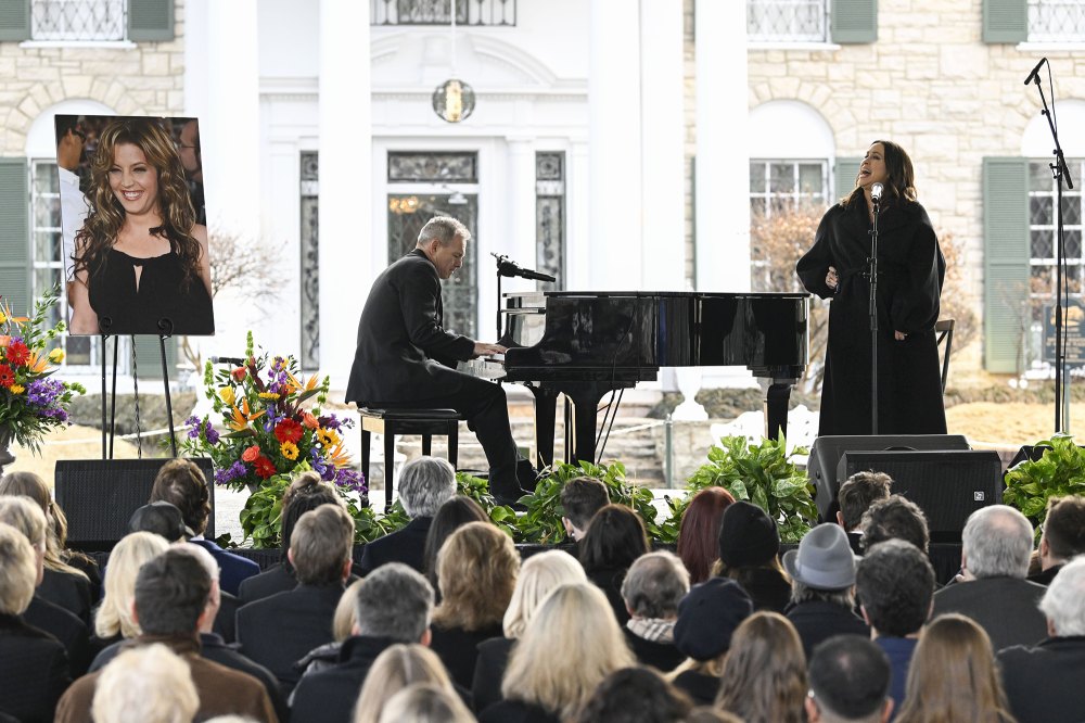 Lisa Marie Presley Mourned at Graceland Memorial Service: Details | Us ...
